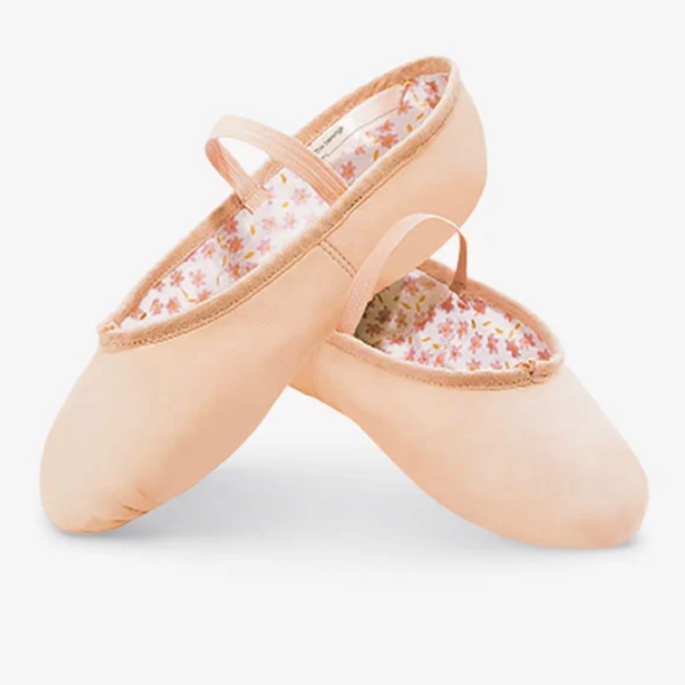 NWOT Capezio Daisy Adult Leather Ballet Slipper 9.5M Split Sole